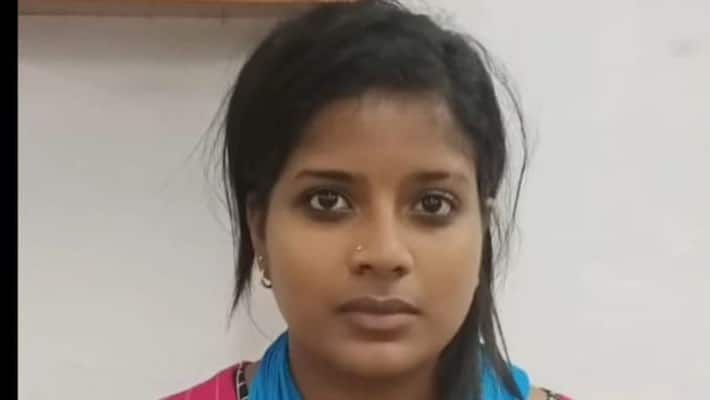 Daddy and Mummy are not at home .. Young girl having enjoying with friends .. Security attacked. Daddy and Mummy are not at home .. Young girl having enjoying with friends .. Security attacked.