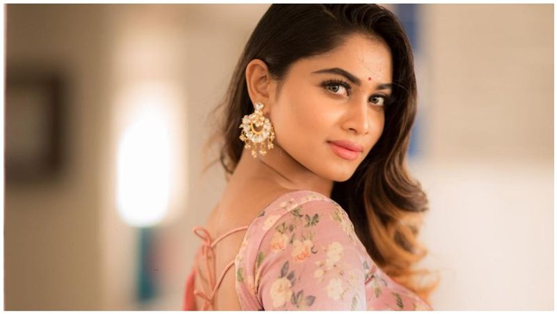 biggboss shivani trend in india level do you know reason?
