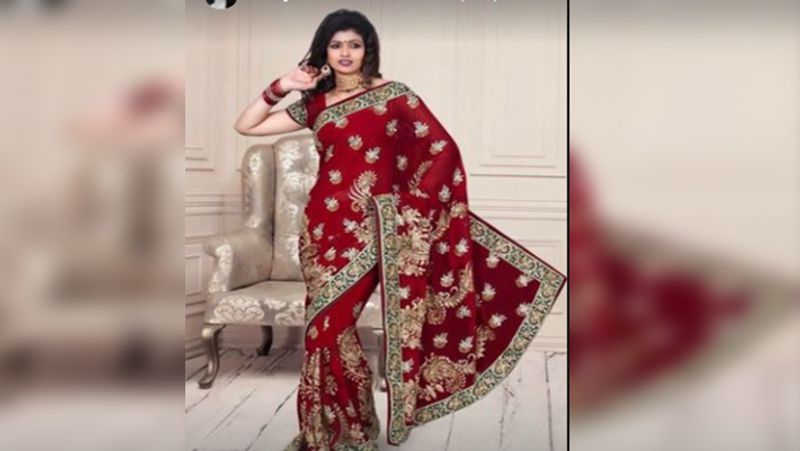 Mohammed Shami's Wife Hasin Jahan got trolled for dressing up like a newly wedded bride