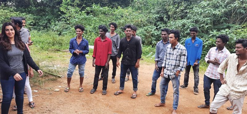 invitation to movie for the children who took the viral video from Rajaji Nagar thiruvananthapuram