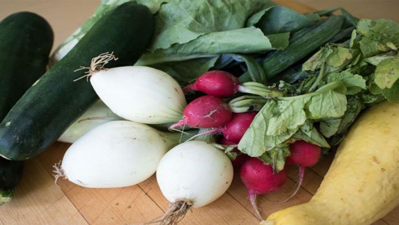Kitchen Tips: 7 Easy hacks to keep Vegetables and fruits Fresh in monsoon season