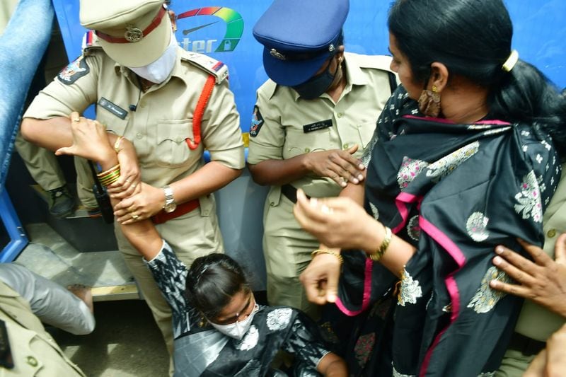 tdp leader vangalapudi anitha arrested at telugu desam party head office in mangalagiri ksp