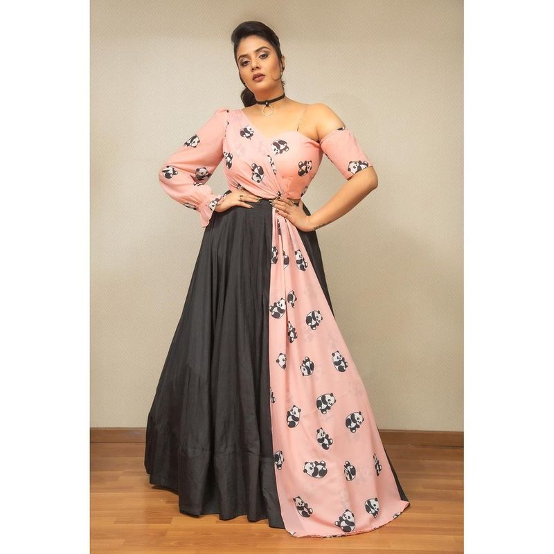 anchor sreemukhi stuns in her latest photo shoot fans go crazy