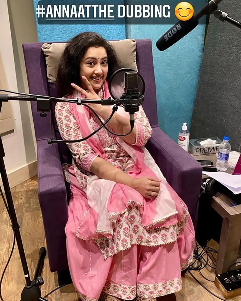 actor meena start the annathe movie dubbing work