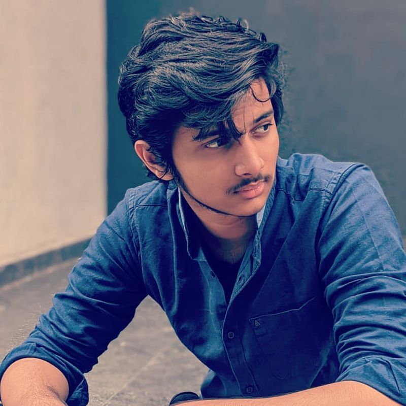 sarpatta anuama kumar husband and son photo goes viral