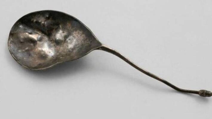 90 paise spoon auctioned for 2 lakhs 90 paise spoon auctioned for 2 lakhs