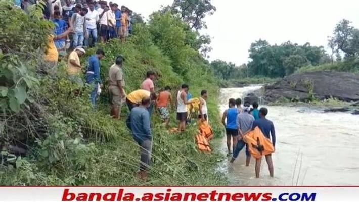 Police recovered Indranath Mahatos body floating in Purulia river after 3 days on Monday RTB Police recovered Indranath Mahatos body floating in Purulia river after 3 days on Monday RTB