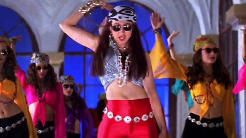 film krishna completed 25 year actress karisma kapoor have to shoot Jhanjariya song in desert