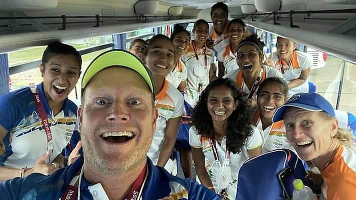 Indian women's team coach sjoerd Marijne celebrate with his team after beat Australia in Tokyo Olympics spb Indian women's team coach sjoerd Marijne celebrate with his team after beat Australia in Tokyo Olympics spb