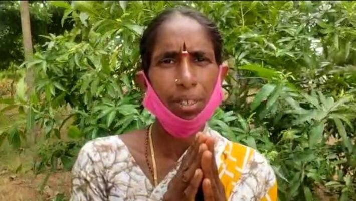 Women Farmer Allege Misbehaviour By Officer in peddapalli district akp Women Farmer Allege Misbehaviour By Officer in peddapalli district akp
