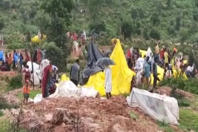 Madhya Pradesh, heavy rains in Shivpuri, Sheopur and Gwalior floods villages and railway tracks