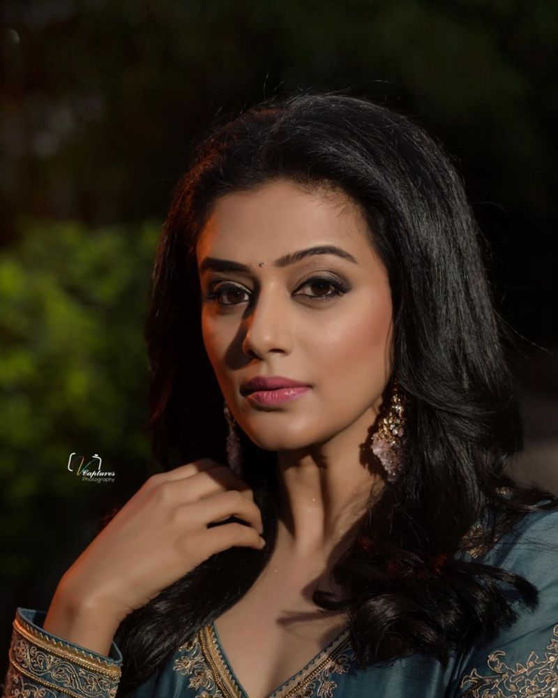 dhee fame priya mani says she will kill with success and bury with smile
