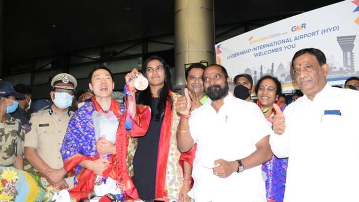 tokyo olympics bronze medalist pv sindhu pressmeet in hyderabad ksp tokyo olympics bronze medalist pv sindhu pressmeet in hyderabad ksp