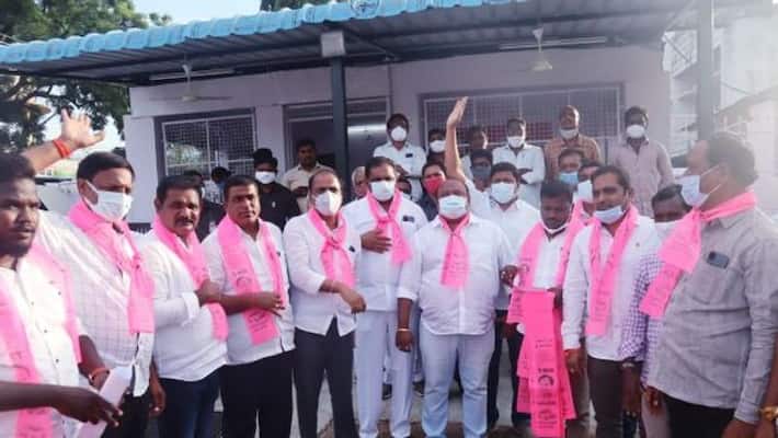 minister gangula kamalakar fires on bjp leader eatala rajender akp minister gangula kamalakar fires on bjp leader eatala rajender akp
