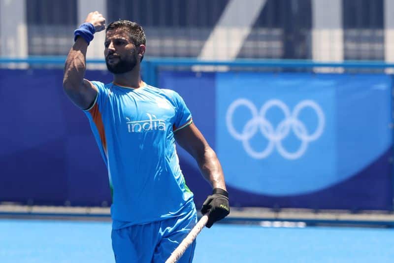 Tokyo Olympics: Manpreet Singh dedicates India's hockey bronze to COVID warriors-ayh