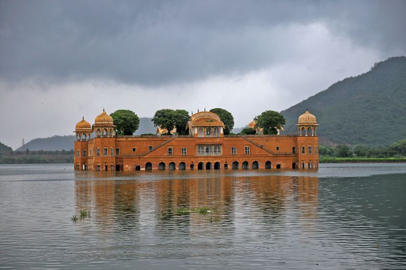 1225 villages were isolated in Madhya Pradesh Flood 2021