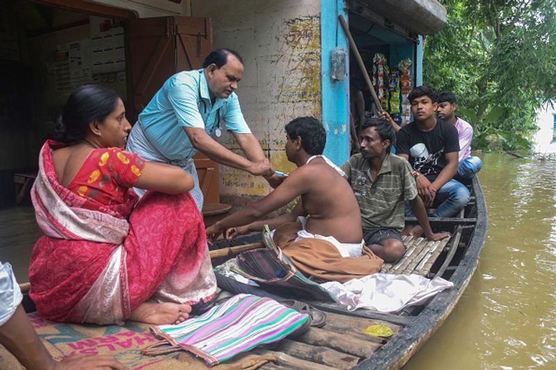 1225 villages were isolated in Madhya Pradesh Flood 2021
