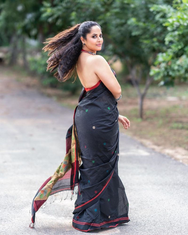 anasuya replaced thamannah but no growth in trp