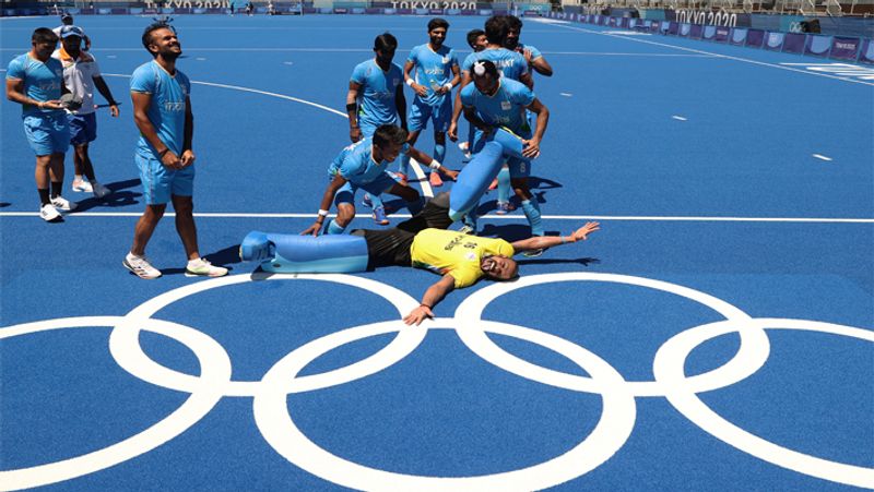 Indian Men Hockey Team created history by winning Bronze at Tokyo Olympics 2020, see their winning photos
