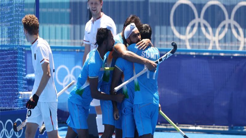 Indian Men Hockey Team created history by winning Bronze at Tokyo Olympics 2020, see their winning photos
