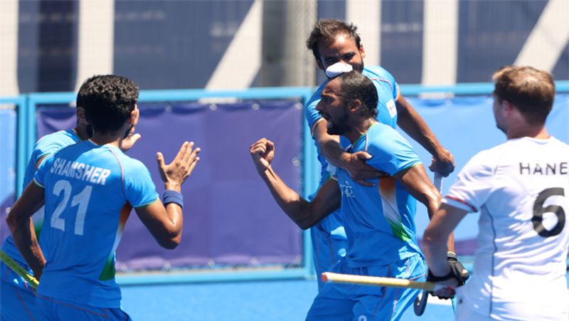 Indian Men Hockey Team created history by winning Bronze at Tokyo Olympics 2020, see their winning photos