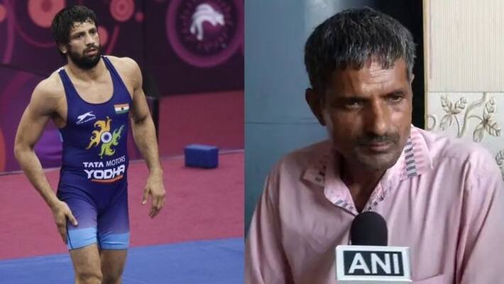 Tokyo Olypics: Wrestler Ravi Kumar Dahiya owns this medal to his father Tokyo Olypics: Wrestler Ravi Kumar Dahiya owns this medal to his father