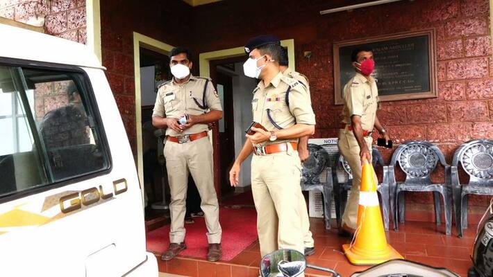 Gold smuggling dispute Kasargod youth abducted dropped off at another place six arrested Gold smuggling dispute Kasargod youth abducted dropped off at another place six arrested