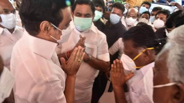with 3 month petrol price increased till 9 rupess, but you reduced just 3 rupees, Ops criticized dmk governmnet. with 3 month petrol price increased till 9 rupess, but you reduced just 3 rupees, Ops criticized dmk governmnet.