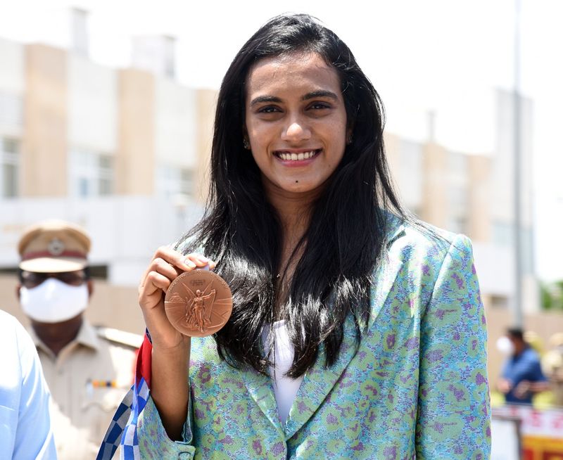 Olympic Medalist PV Sindhu meets AP CM Jagan Mohan Reddy in Amaravati akp