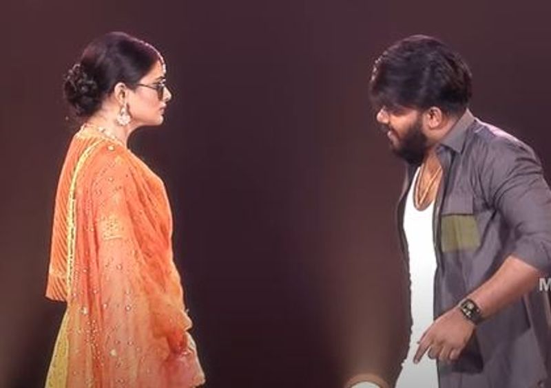 sudigali sudheer as rajinikanth and priyamani as ramya krishna hulchul in dhee show