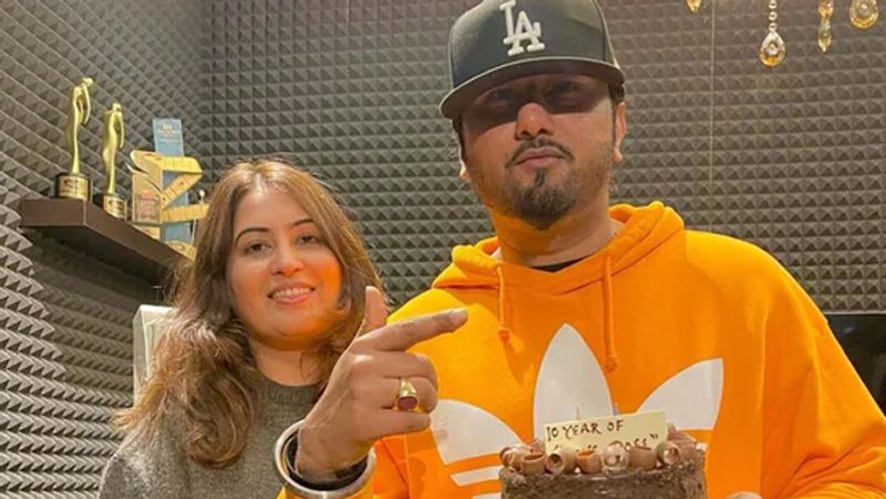 Delhi court seeks Yo Yo Honey Singh s medical report ITR in domestic violence case BRD