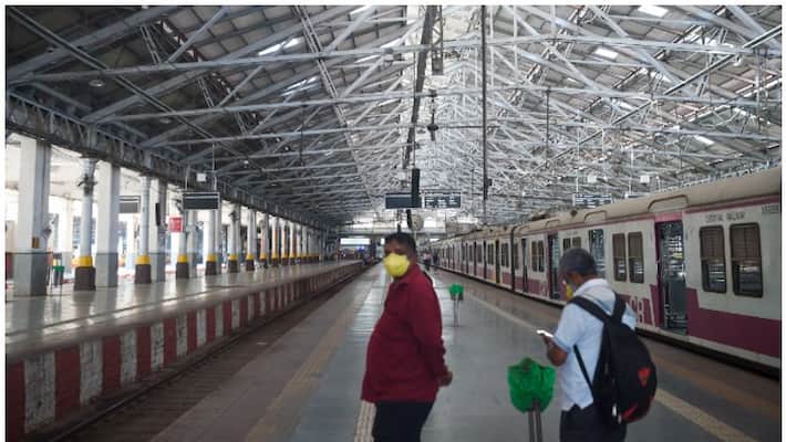 bomb threat call scare at 3 Mumbai railway stations and Amitabh Bachchan house bomb threat call scare at 3 Mumbai railway stations and Amitabh Bachchan house