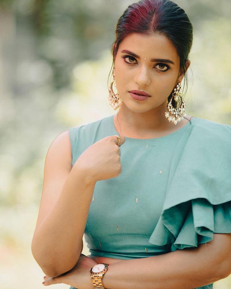 actress aishwarya rajesh latest green color dress hot photos
