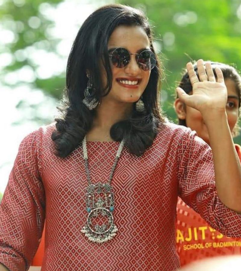 PV Sindhu Knows How To Win Hearts Not Just With Her Game But With Her Style Too dpl