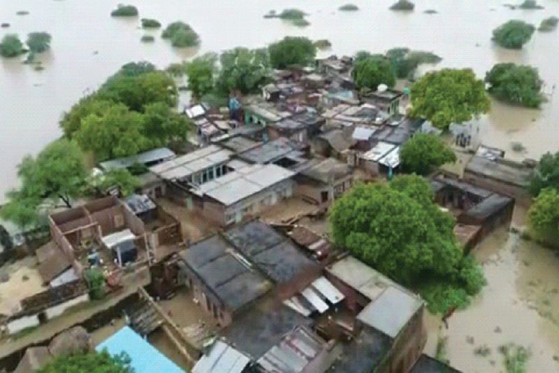 Madhya Pradesh rescue operation photos of heavy rains and flood
