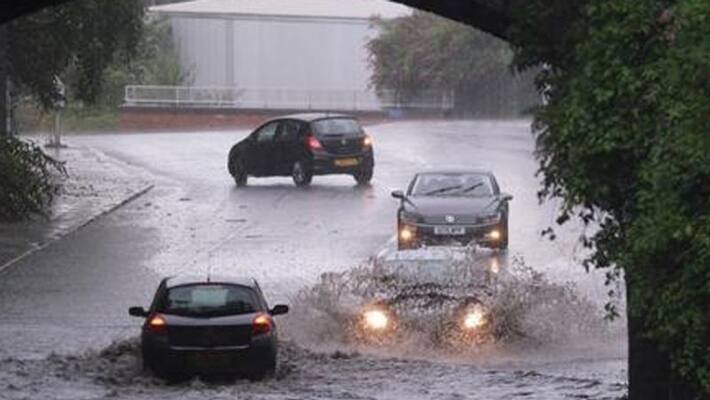 very heavy rains in some districts in telangana... hyderabad weather center very heavy rains in some districts in telangana... hyderabad weather center