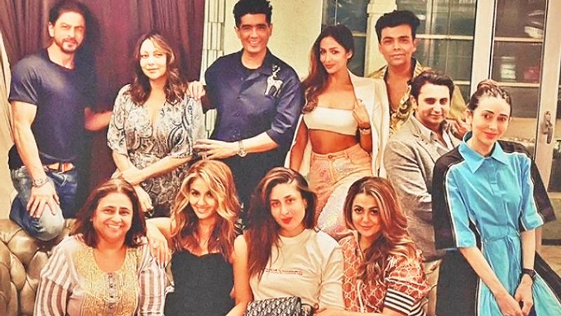 Kareena Kapoor party with sister Karisma Kapoor, Amrita Arora, Shahrukh Khan and Gauri Khan