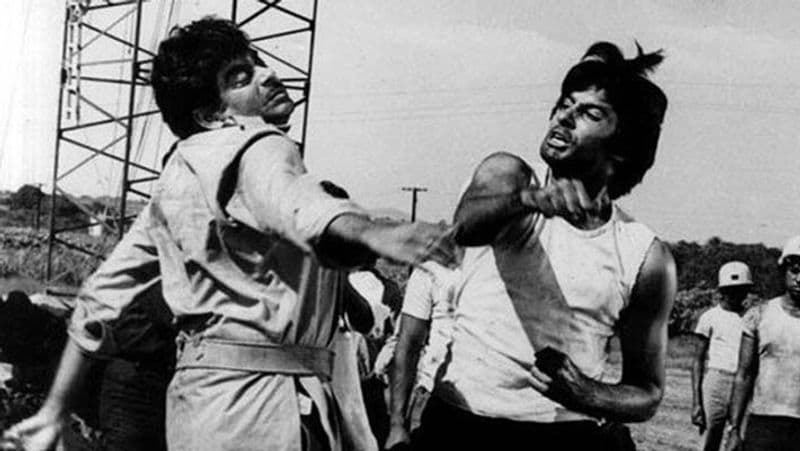 film kaala patthar completed 42 year When Amitabh Bachchan beat Shatrughan Sinha for this big reason