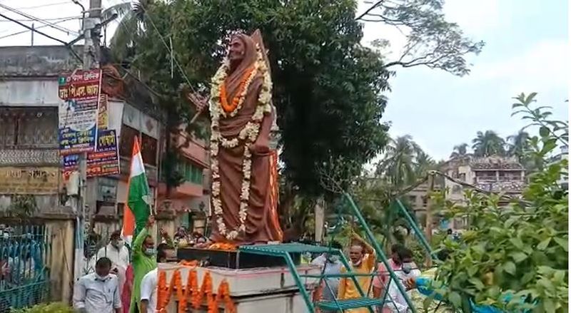 Shuvendu Soumen face off on Quit India Movement day in Tamluk bmm