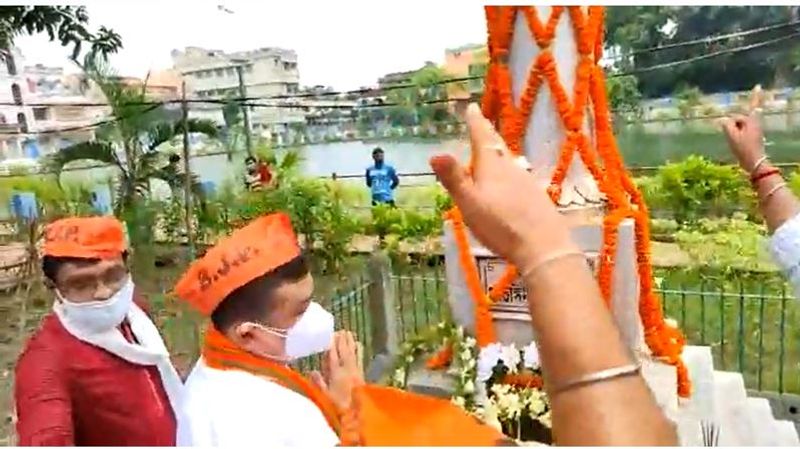 Shuvendu Soumen face off on Quit India Movement day in Tamluk bmm