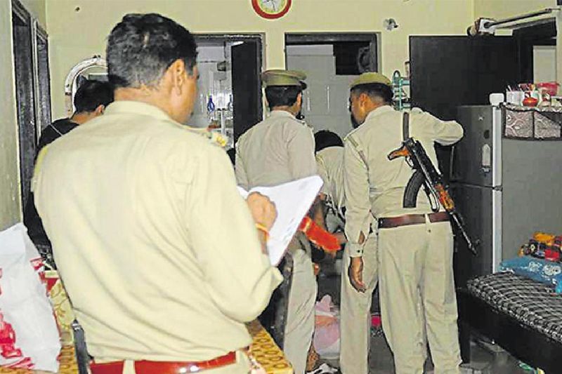 madhya prades news young man committed suicide a day before the birthday in guna got engaged 15 days ago