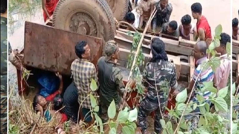 A Emotional story of son and mother After Tractor Trolley Accident in Dantewada, Chhattisgarh