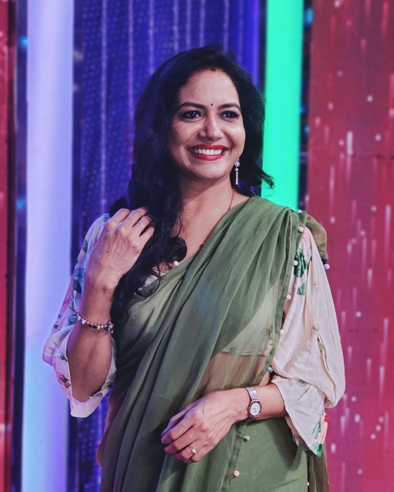 singer sunitha revealed shocking thing about her marriage and insults