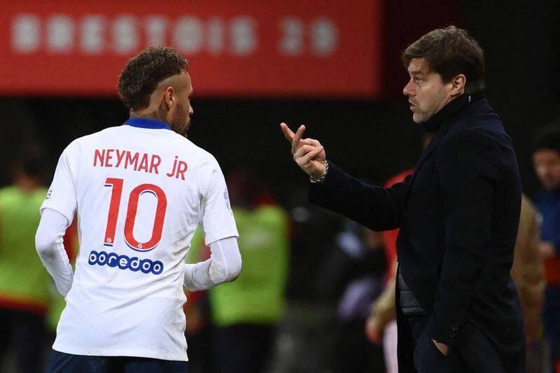 Neymar offer No 10 jersey to Messi,Fans eagerly waiting Lionel Messi shirt number in PSG