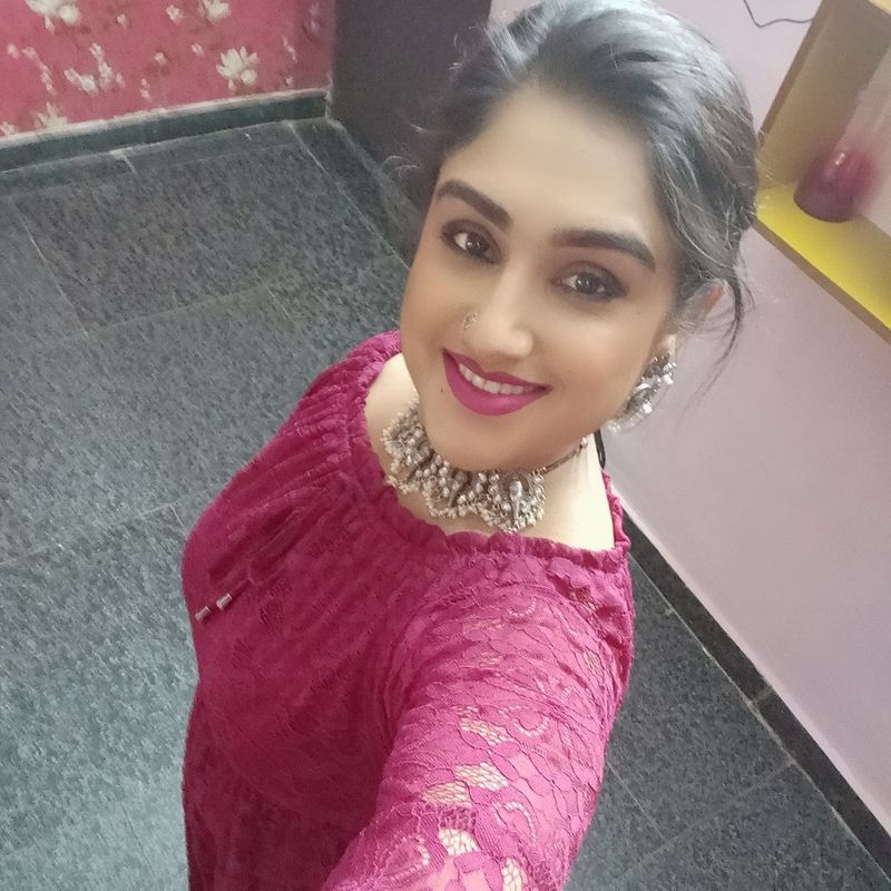 i am big fan of ntr desire act with him revealed sensational actress vanitha vijay kumar
