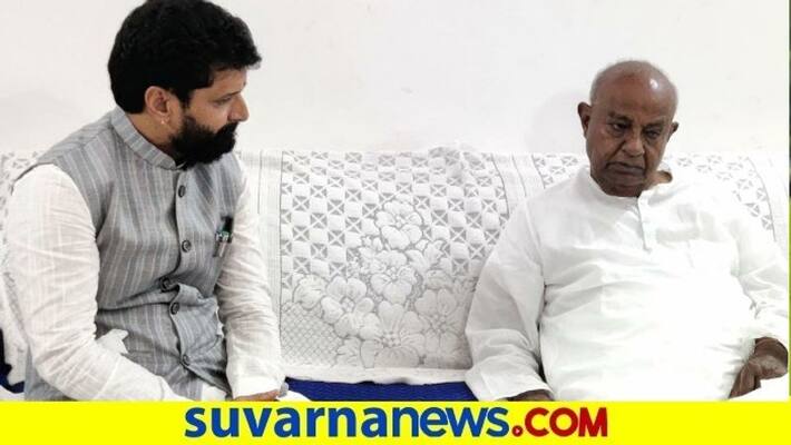BJP Leader CT Ravi meets JDS Supremo HD Devegowda snr BJP Leader CT Ravi meets JDS Supremo HD Devegowda snr