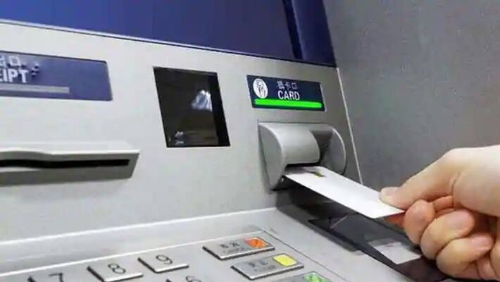 RBI said that banks will be fined for running out of cash in ATMs RBI said that banks will be fined for running out of cash in ATMs
