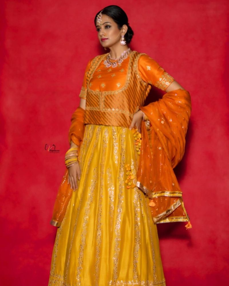 dhee fame priyamani ready to like princess mitrvinda orange lehanga photos viral