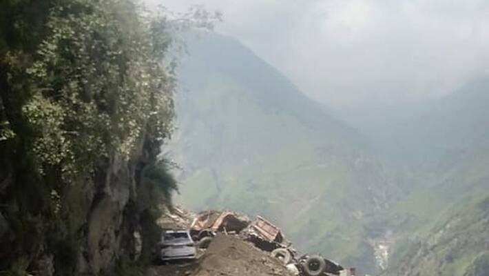 Landslide in himachal rescue operation started Landslide in himachal rescue operation started