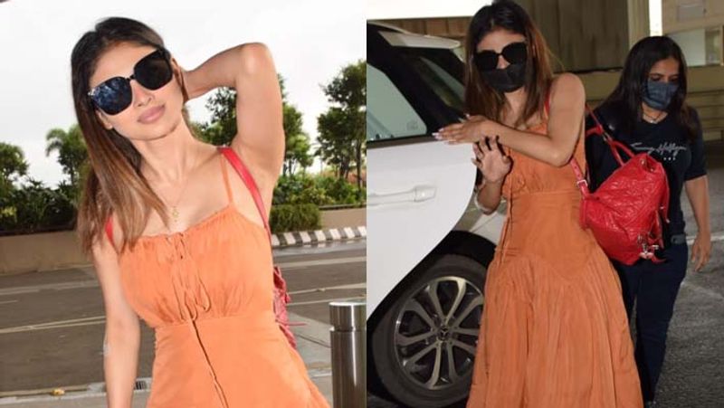 Kareena Kapoor looked angry as she was spotted with her sister Karisma Kapoor
